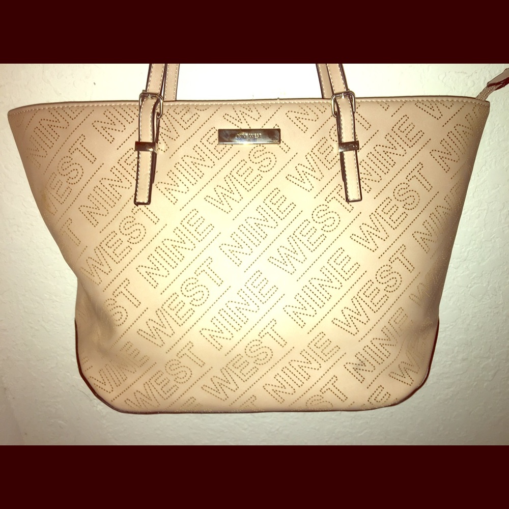 Authentic nine west Nude logo purse